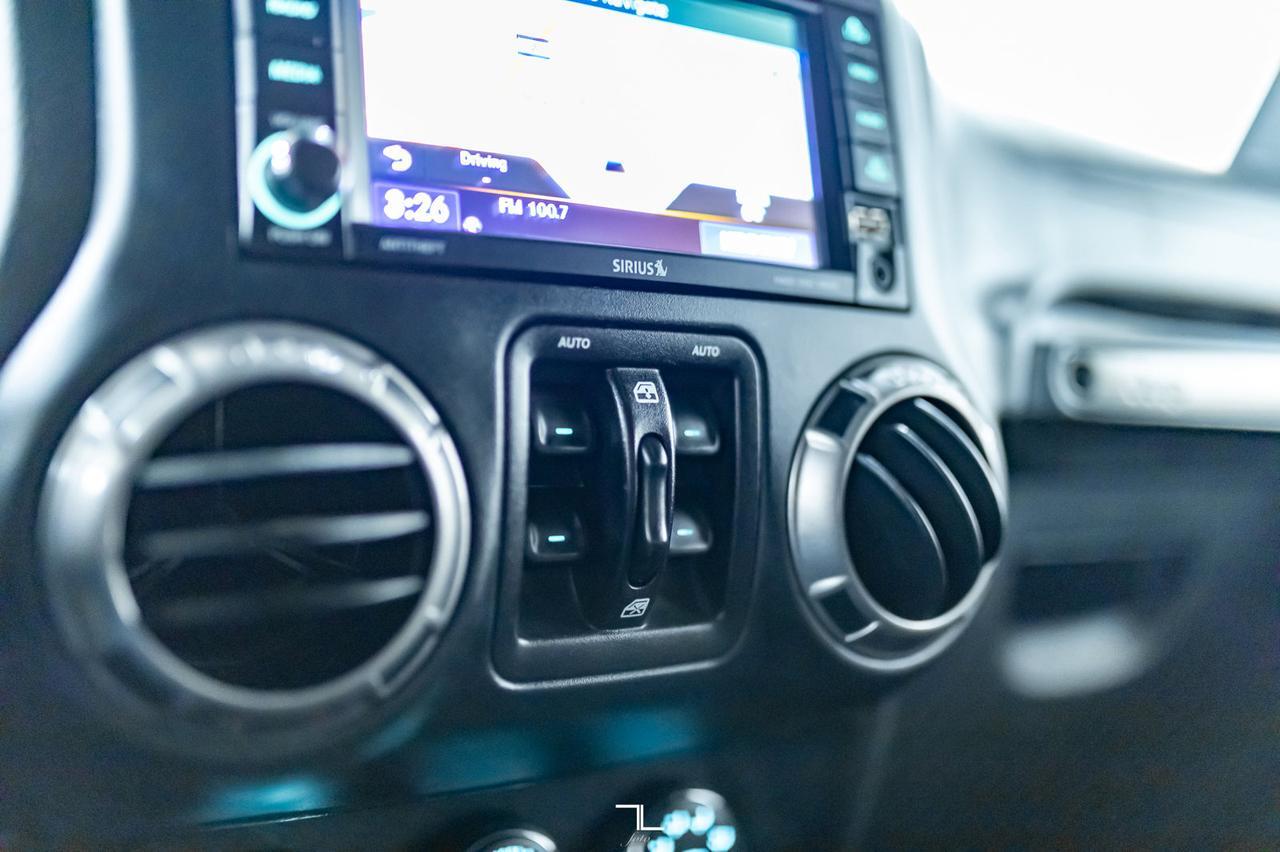 2018 Jeep Wrangler JK Unlimited 4x4 Altitude Leather Nav Red Deer AB