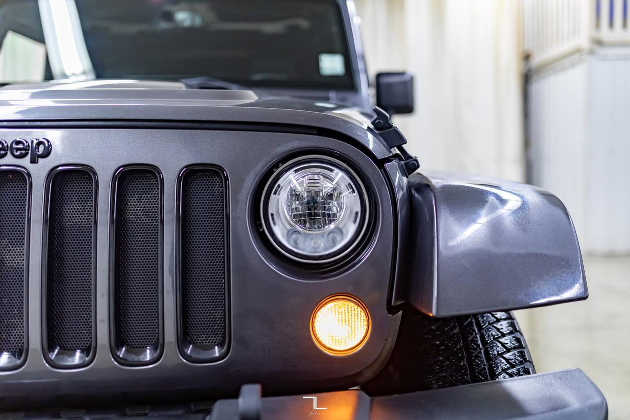 2018 Jeep Wrangler JK Unlimited 4x4 Altitude Leather Nav Red Deer AB