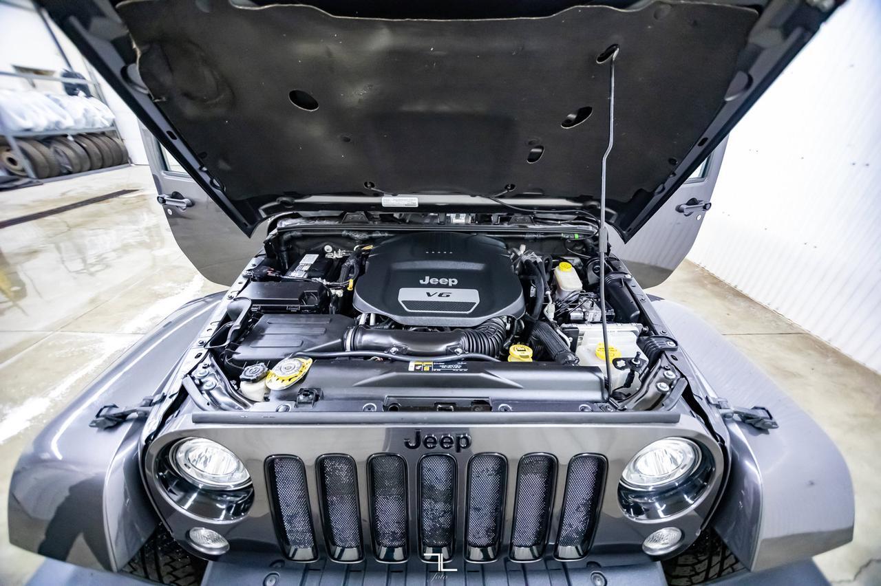 2018 Jeep Wrangler JK Unlimited 4x4 Altitude Leather Nav Red Deer AB