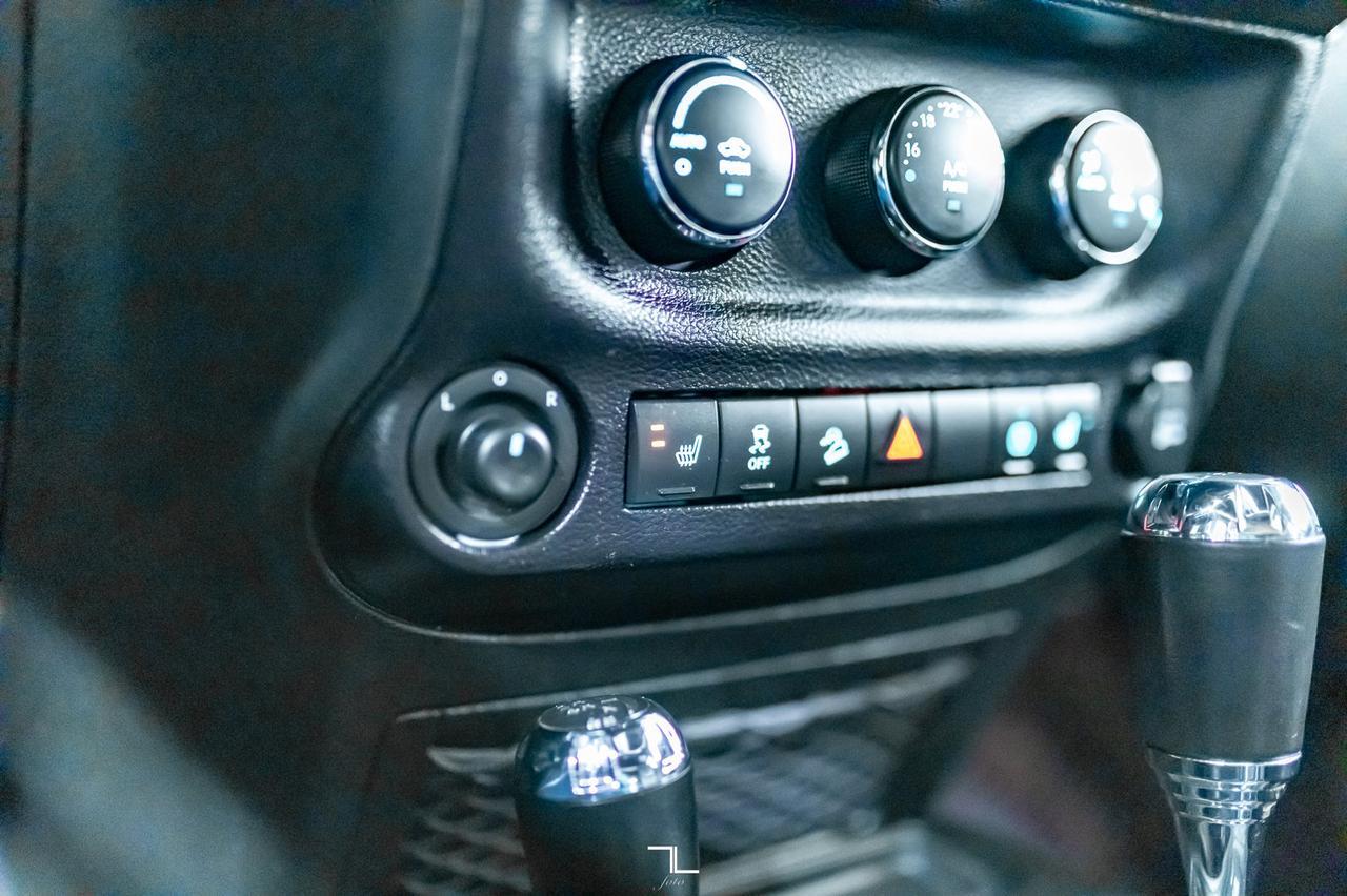 2018 Jeep Wrangler JK Unlimited 4x4 Altitude Leather Nav Red Deer AB