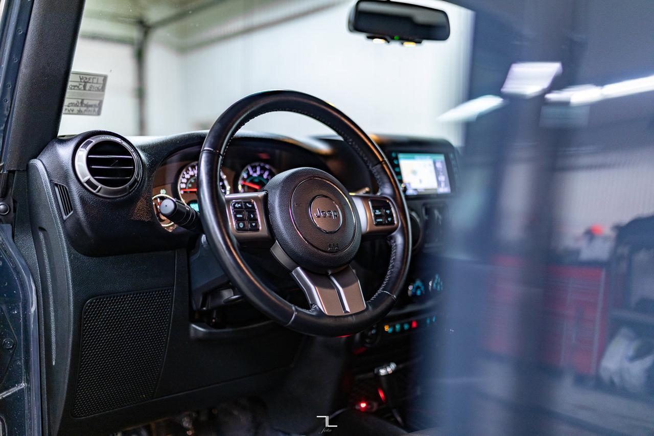 2018 Jeep Wrangler JK Unlimited 4x4 Altitude Leather Nav Red Deer AB
