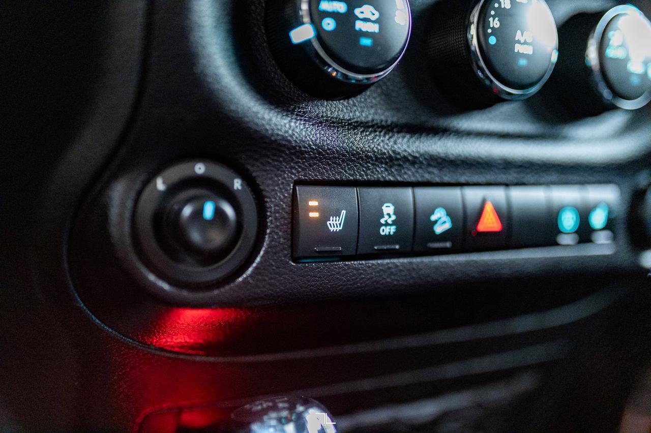 2018 Jeep Wrangler JK Unlimited 4x4 Altitude Leather Nav Red Deer AB