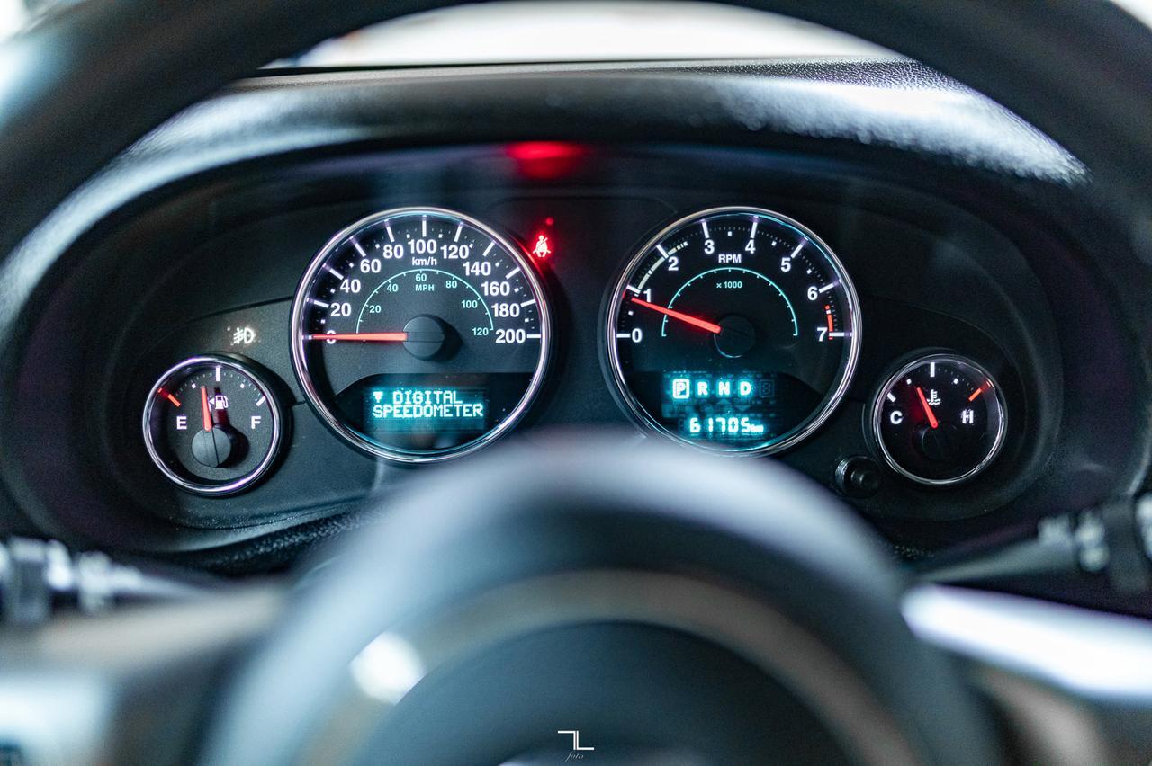 2018 Jeep Wrangler JK Unlimited 4x4 Altitude Leather Nav Red Deer AB