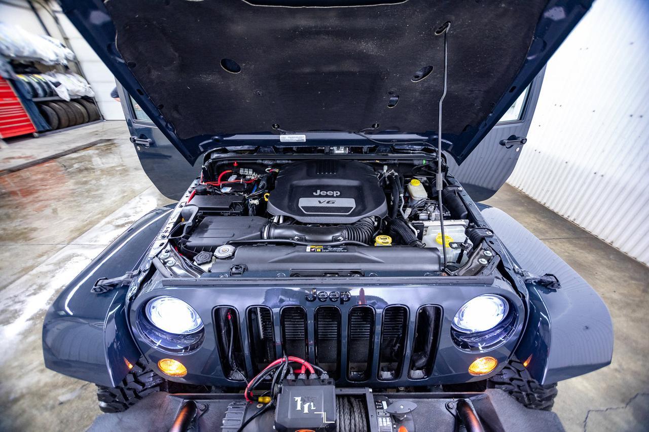 2018 Jeep Wrangler JK Unlimited 4x4 Altitude Leather Nav Red Deer AB