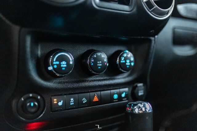 2018 Jeep Wrangler JK Unlimited 4x4 Altitude Leather Nav Red Deer AB