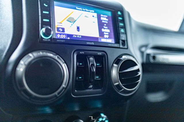 2018 Jeep Wrangler JK Unlimited 4x4 Altitude Leather Nav Red Deer AB