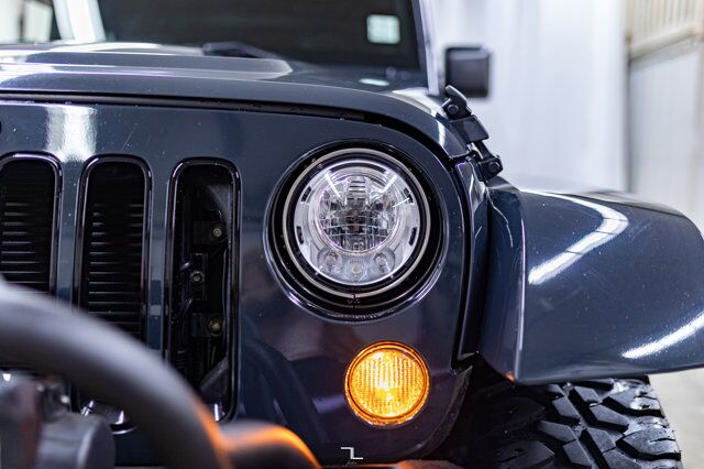 2018 Jeep Wrangler JK Unlimited 4x4 Altitude Leather Nav Red Deer AB