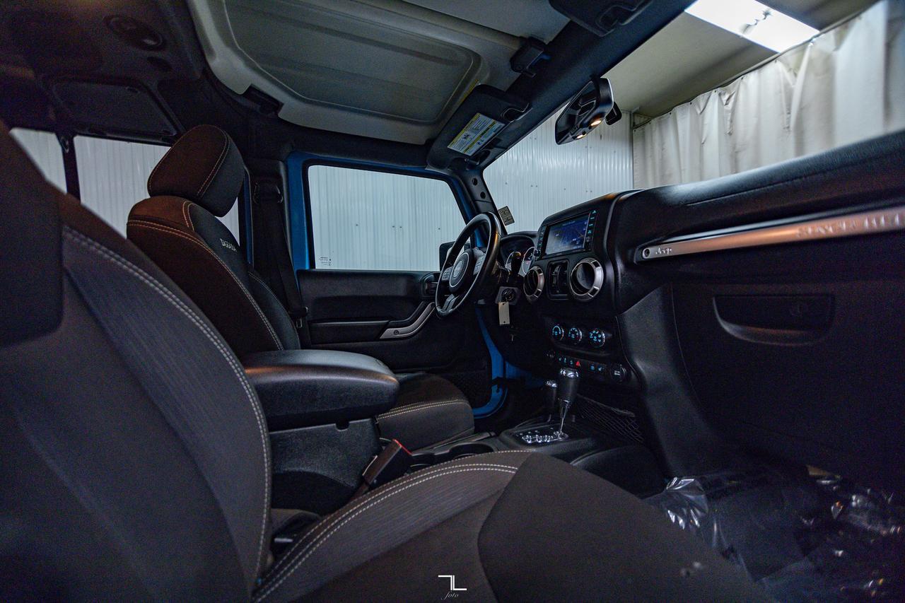 2018 Jeep Wrangler JK Unlimited 4x4 Sahara Nav Red Deer AB