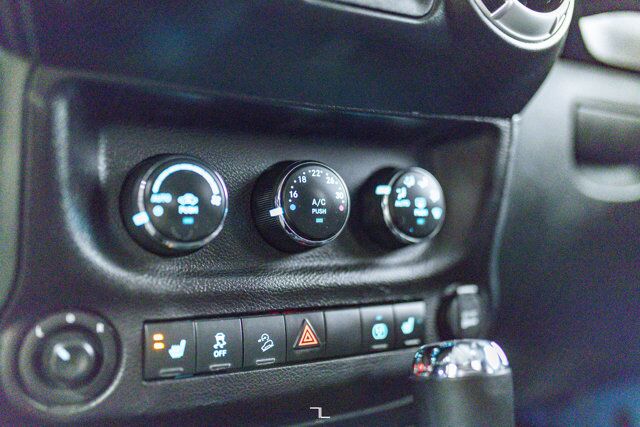 2018 Jeep Wrangler JK Unlimited 4x4 Sahara Nav Red Deer AB