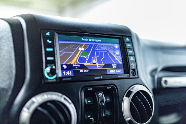 2018 Jeep Wrangler JK Unlimited 4x4 Sahara Nav Red Deer AB