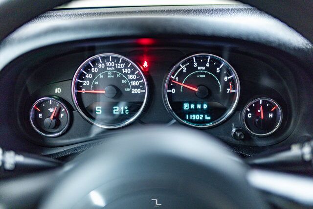 2018 Jeep Wrangler JK Unlimited 4x4 Sahara Nav Red Deer AB