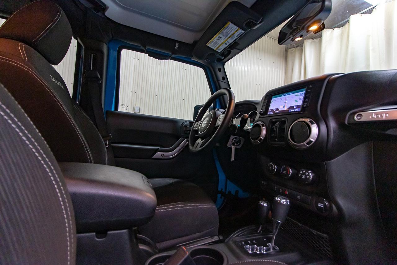2018 Jeep Wrangler JK Unlimited 4x4 Sahara Nav Red Deer AB