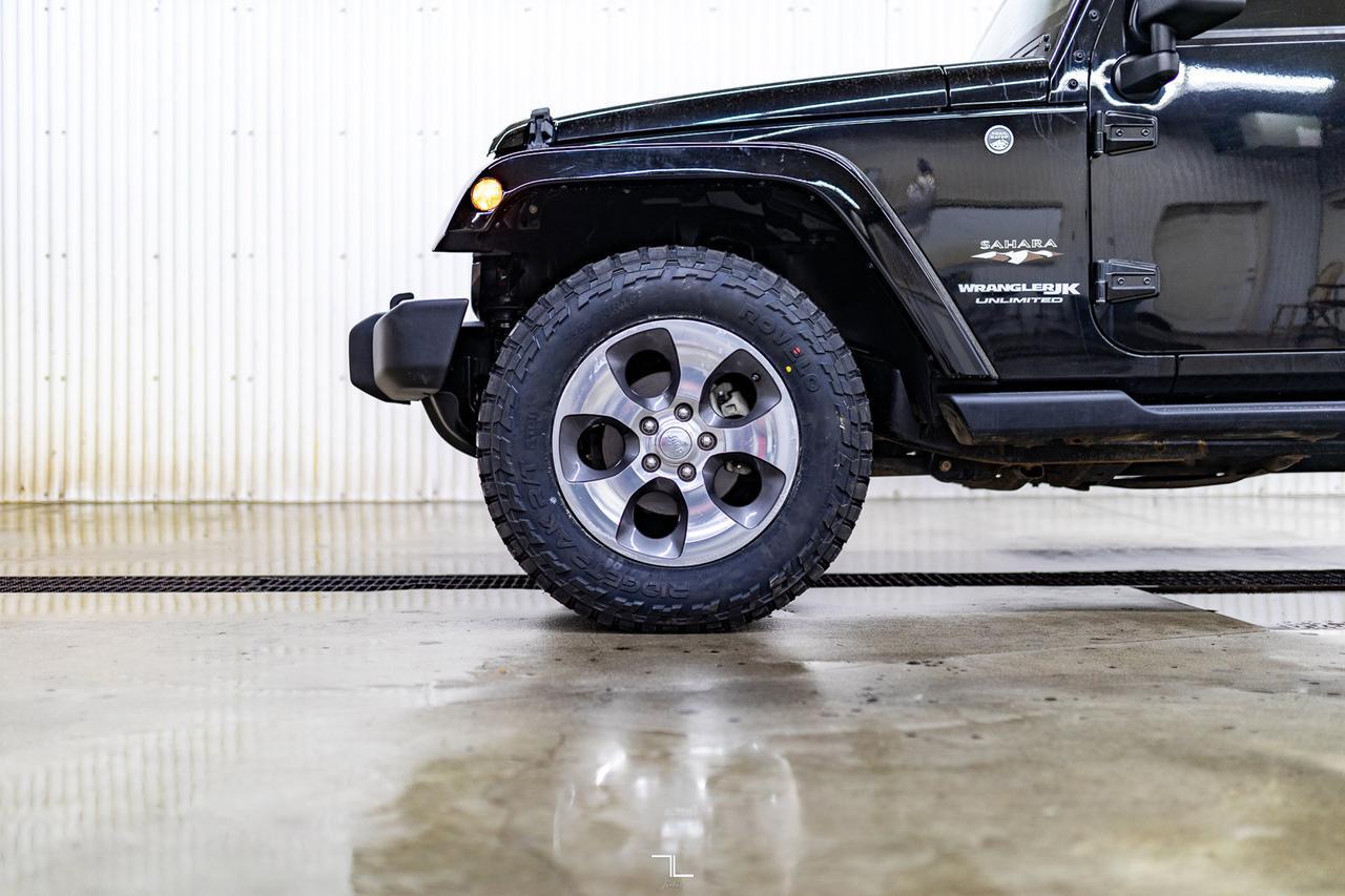 2018 Jeep Wrangler JK Unlimited 4x4 Sahara Nav Red Deer AB
