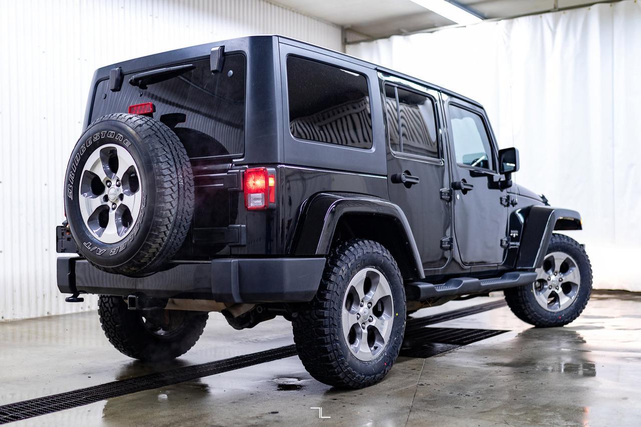 2018 Jeep Wrangler JK Unlimited 4x4 Sahara Nav Red Deer AB