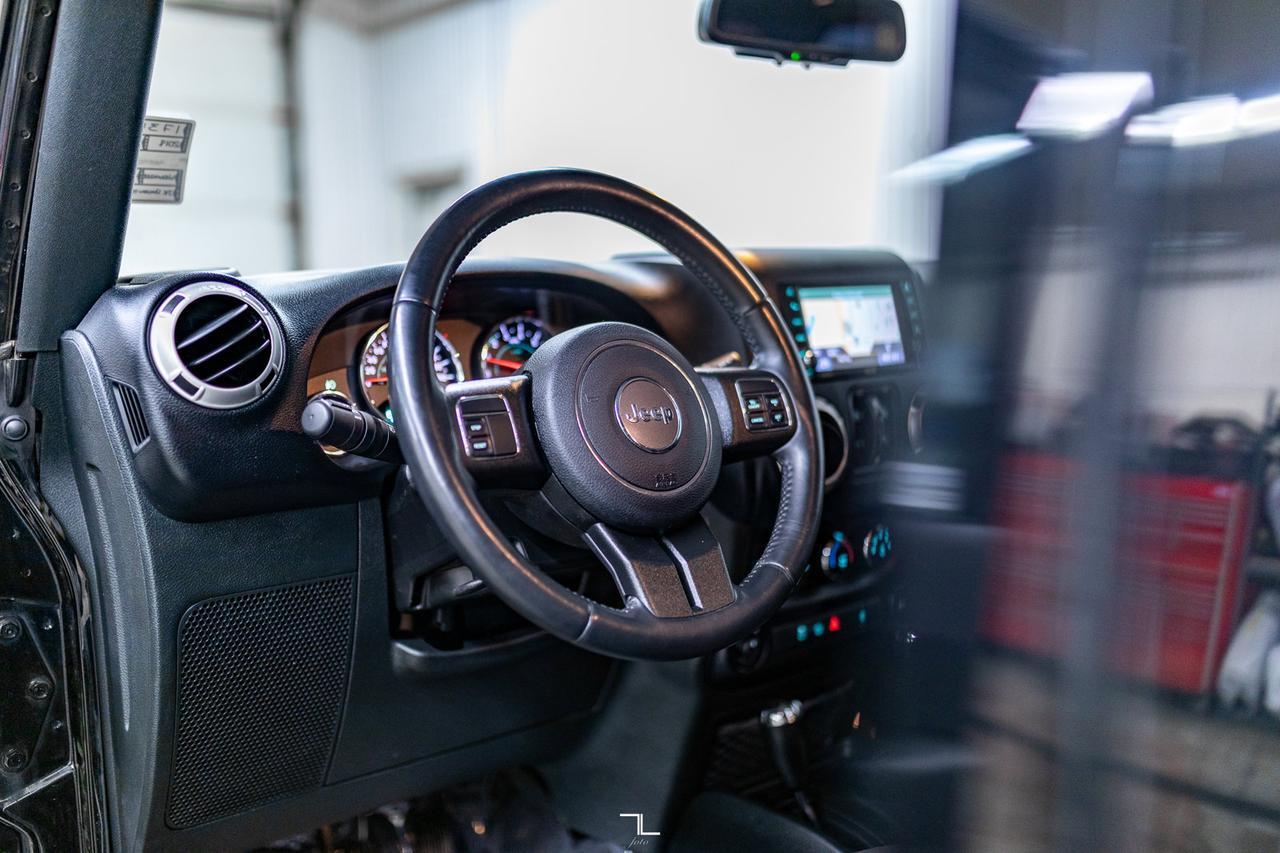 2018 Jeep Wrangler JK Unlimited 4x4 Sahara Nav Red Deer AB