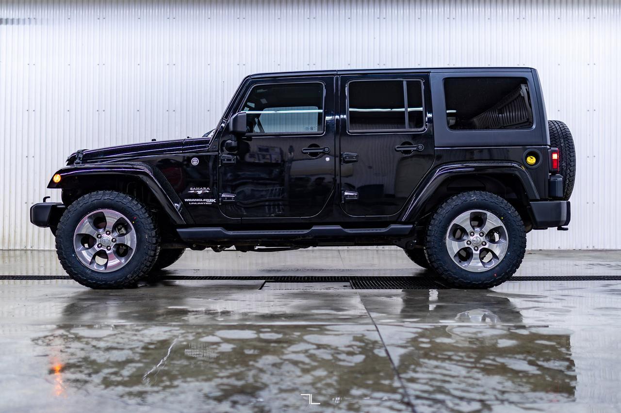 2018 Jeep Wrangler JK Unlimited 4x4 Sahara Nav Red Deer AB