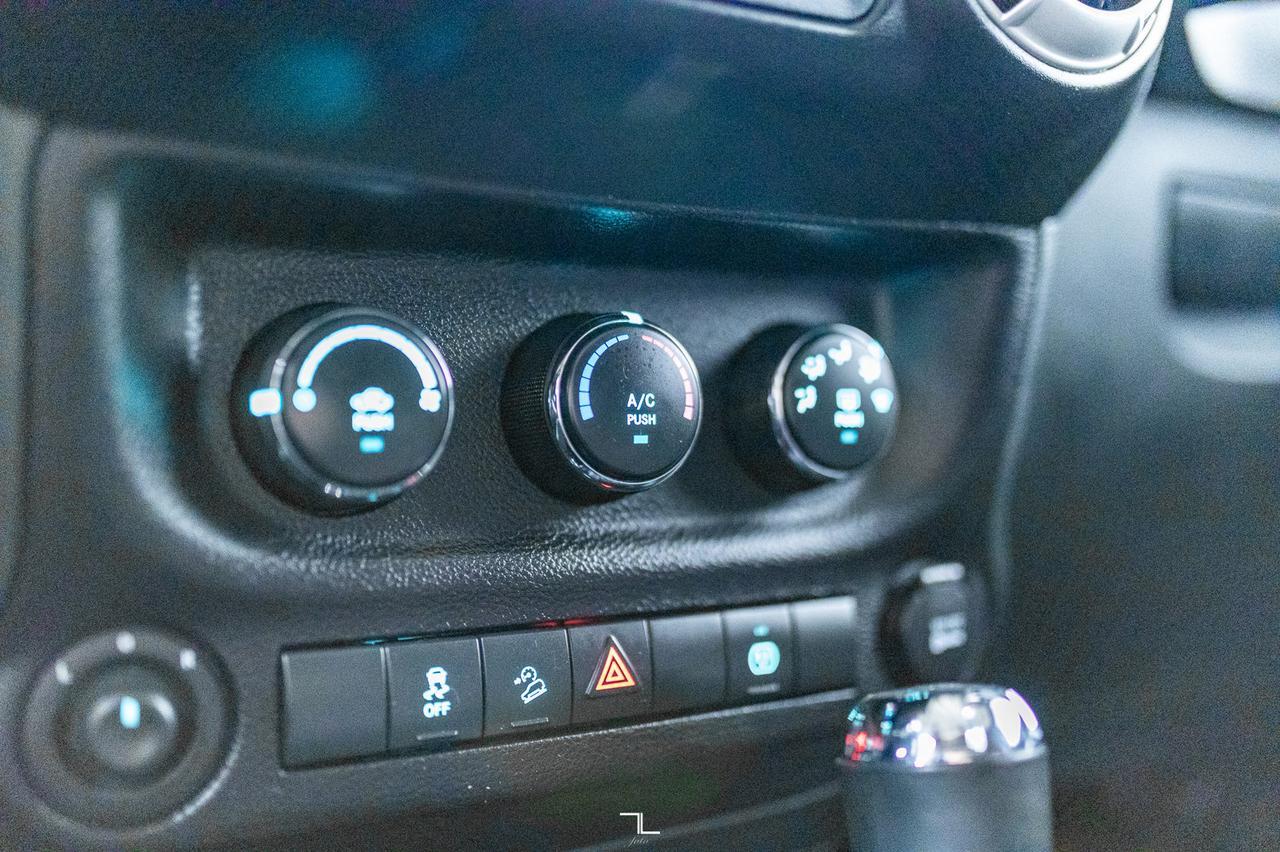 2018 Jeep Wrangler JK Unlimited 4x4 Sahara Nav Red Deer AB