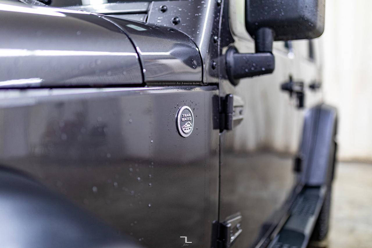 2018 Jeep Wrangler JK Unlimited 4x4 Willys Red Deer AB