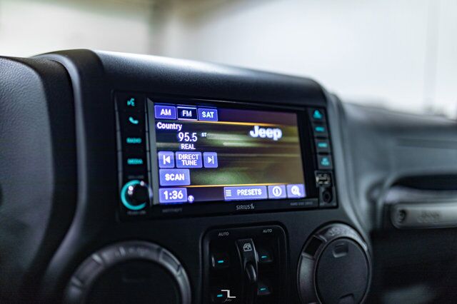 2018 Jeep Wrangler JK Unlimited 4x4 Willys Red Deer AB