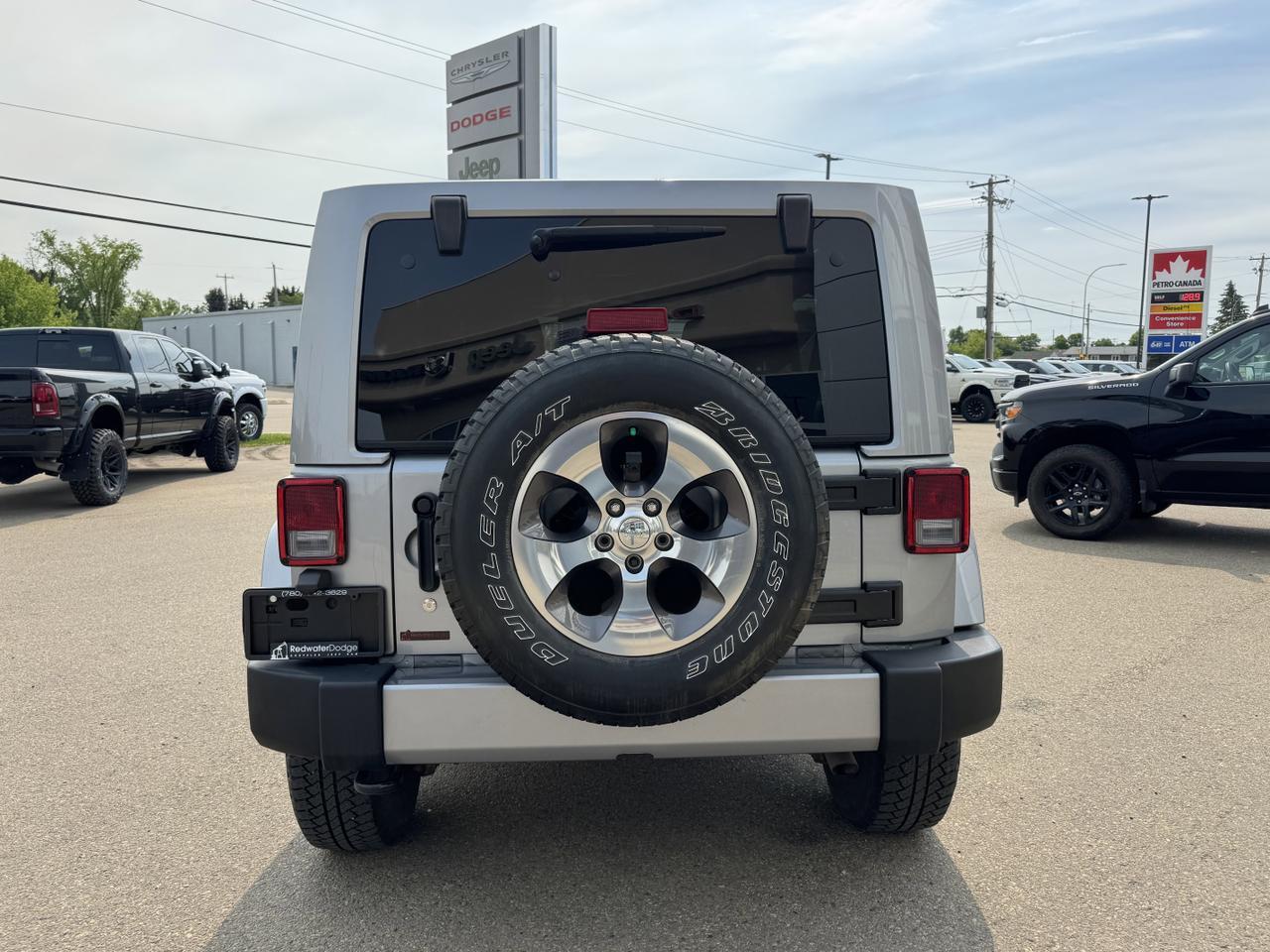 2018 Jeep Wrangler JK Unlimited Sahara 4x4 | Low KMs | V6 | NAV | Remote Start | Hardtop Redwater AB