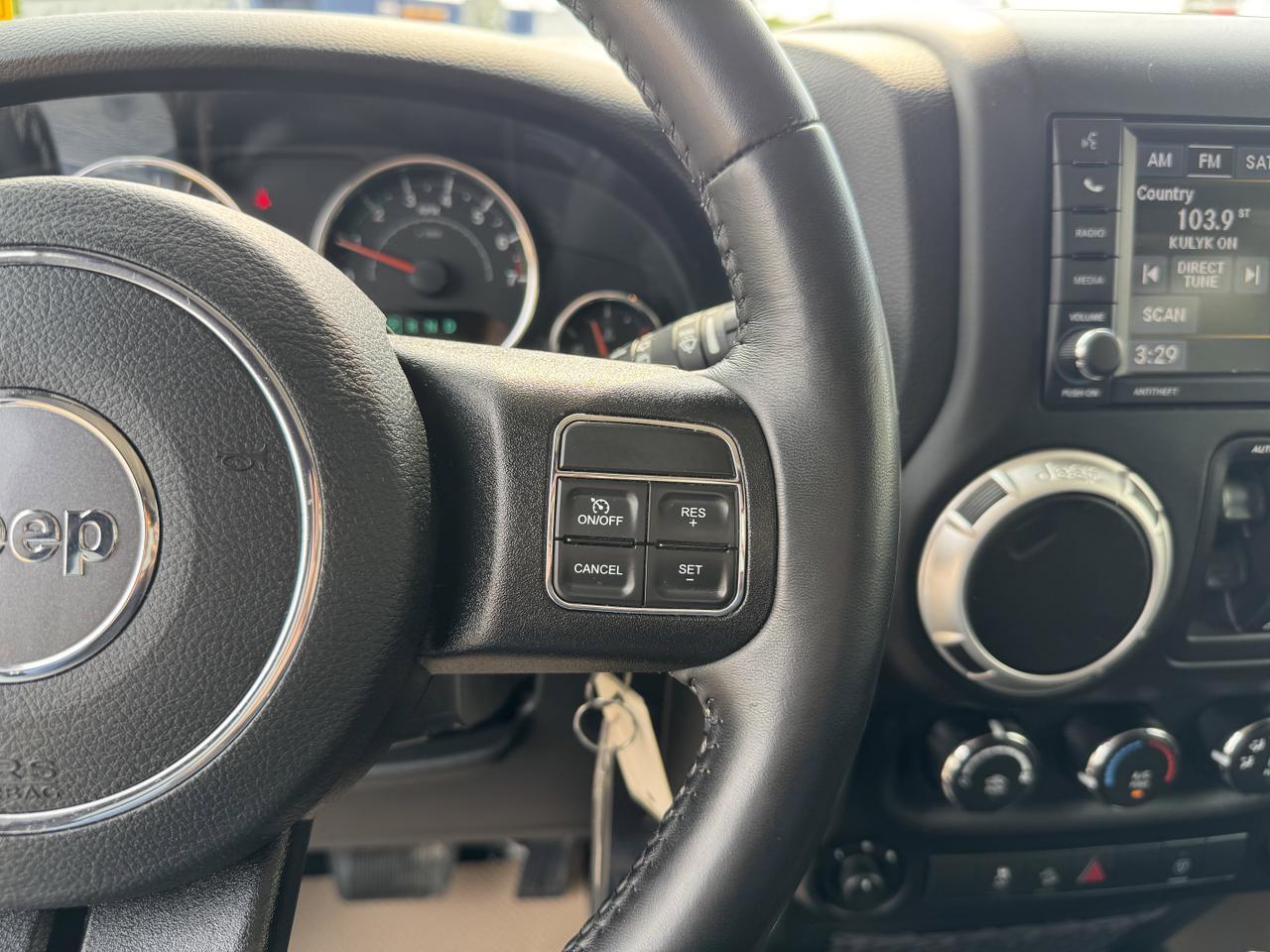 2018 Jeep Wrangler JK Unlimited Sahara 4x4 | Low KMs | V6 | NAV | Remote Start | Hardtop Redwater AB