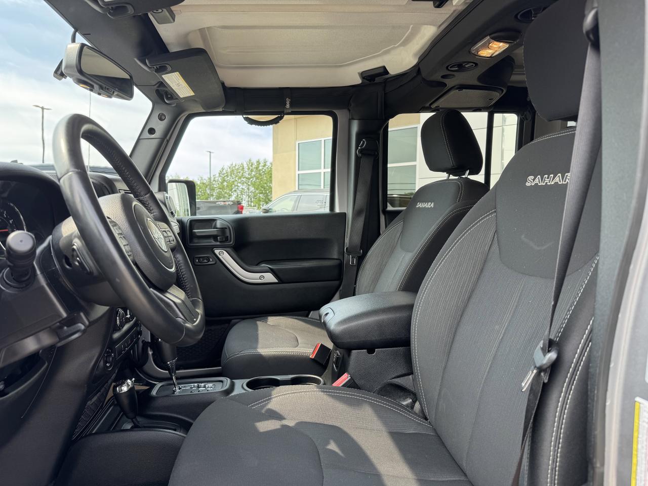 2018 Jeep Wrangler JK Unlimited Sahara 4x4 | Low KMs | V6 | NAV | Remote Start | Hardtop Redwater AB