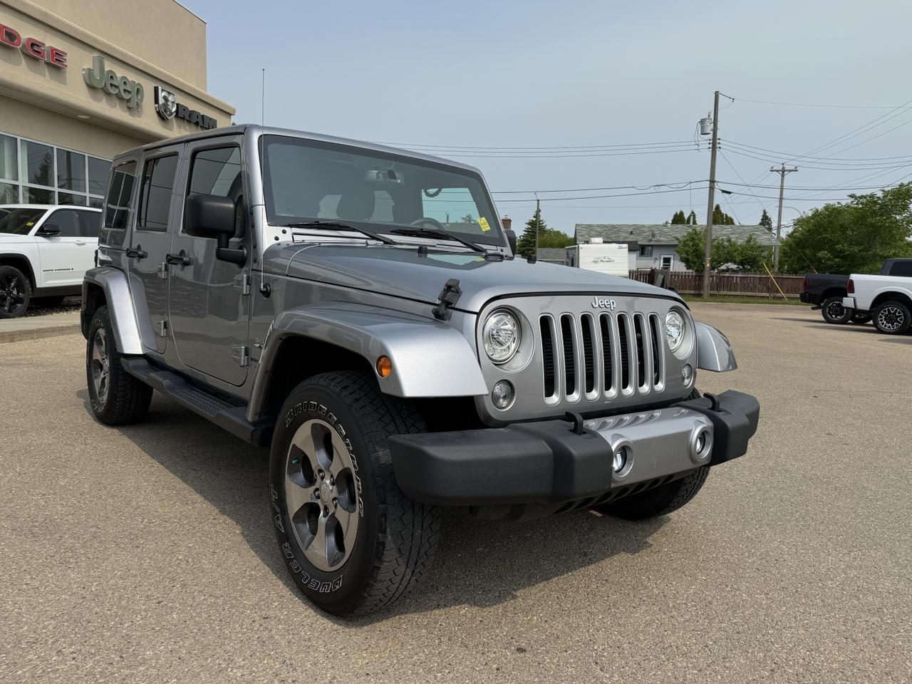 2018 Jeep Wrangler JK Unlimited Sahara 4x4 | Low KMs | V6 | NAV | Remote Start | Hardtop Redwater AB