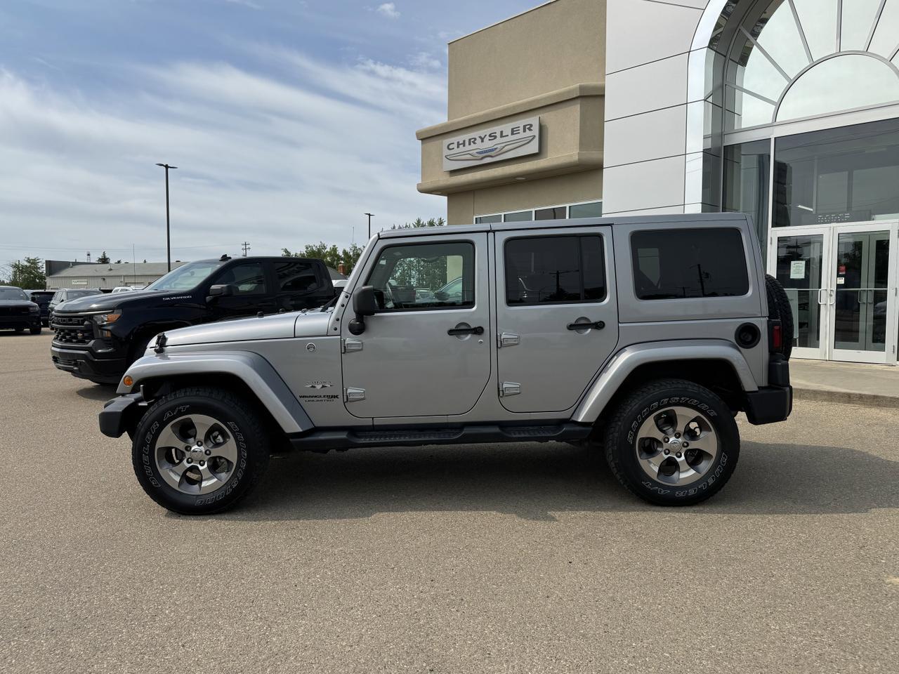 2018 Jeep Wrangler JK Unlimited Sahara 4x4 | Low KMs | V6 | NAV | Remote Start | Hardtop Redwater AB