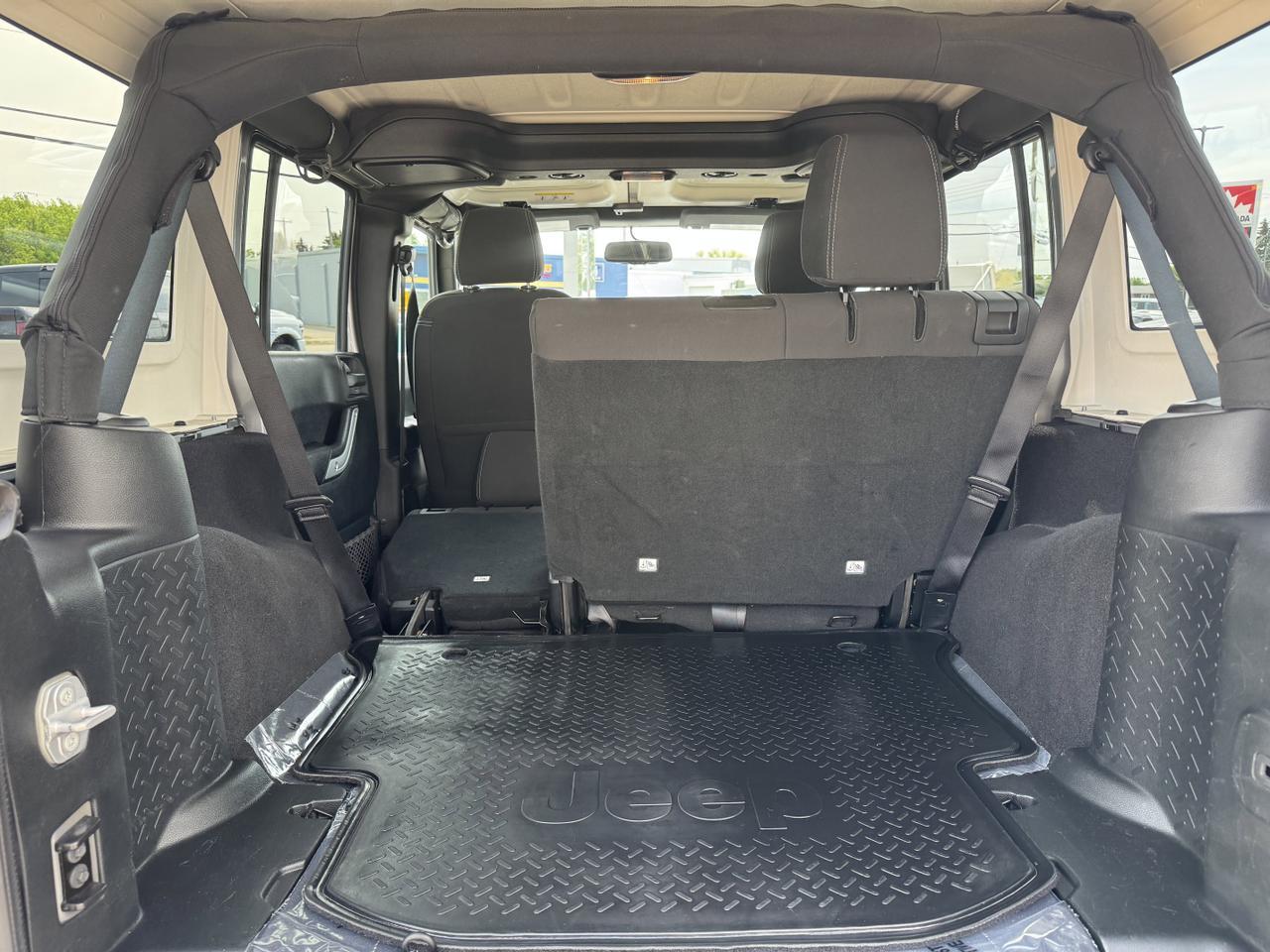 2018 Jeep Wrangler JK Unlimited Sahara 4x4 | Low KMs | V6 | NAV | Remote Start | Hardtop Redwater AB