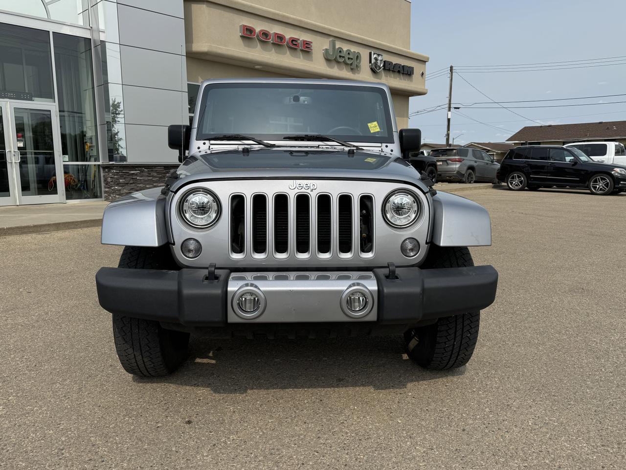 2018 Jeep Wrangler JK Unlimited Sahara 4x4 | Low KMs | V6 | NAV | Remote Start | Hardtop Redwater AB