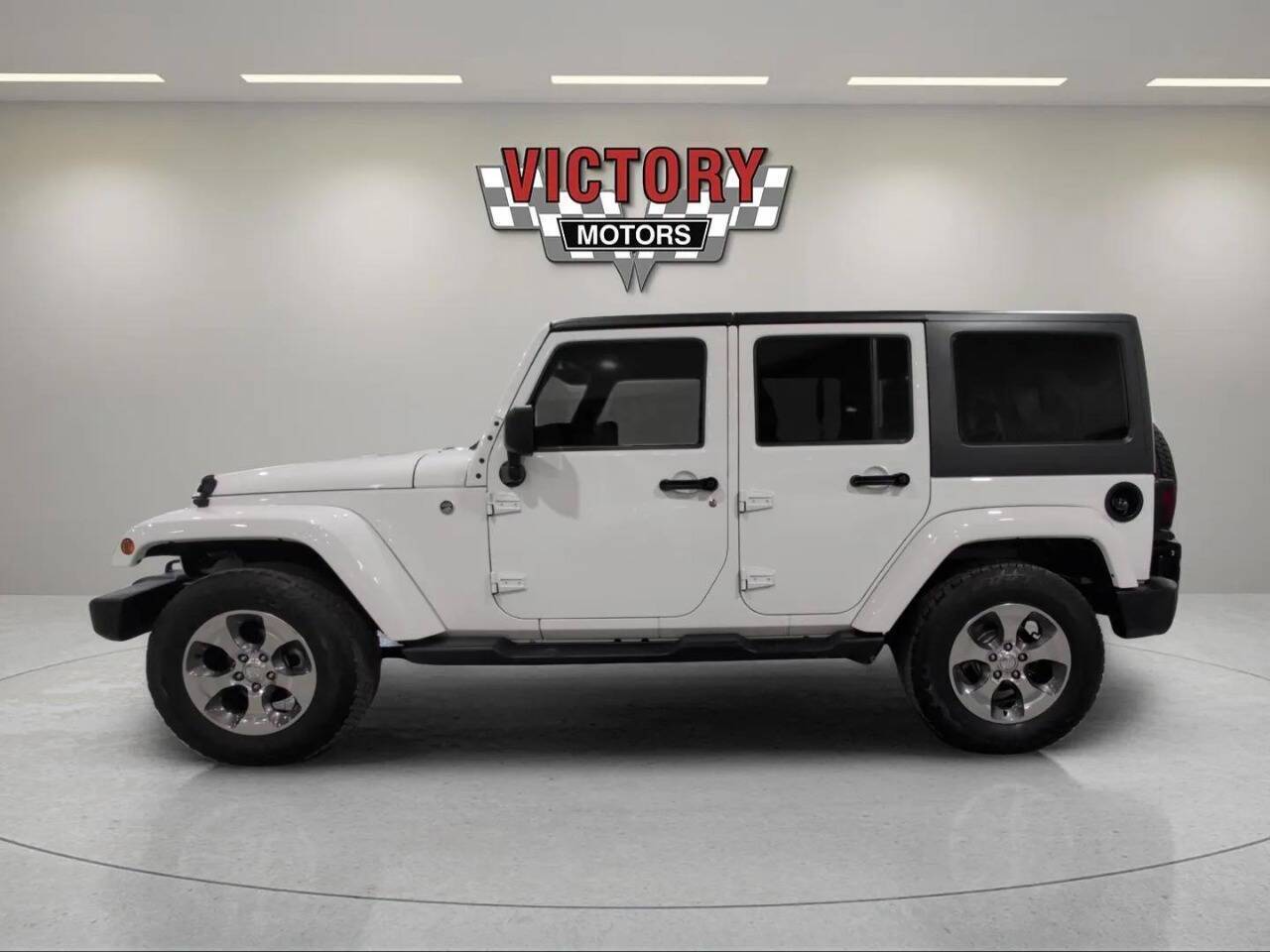 2018 Jeep Wrangler JK Unlimited Sahara 4x4 4dr SUV Lake Orion MI