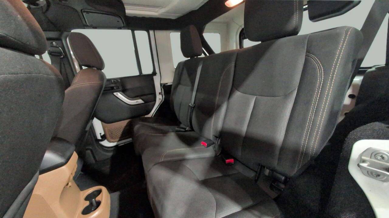 2018 Jeep Wrangler JK Unlimited Sahara 4x4 4dr SUV Lake Orion MI