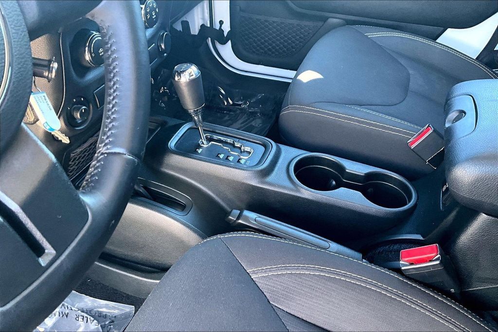 2018 Jeep Wrangler JK Unlimited Sahara OR