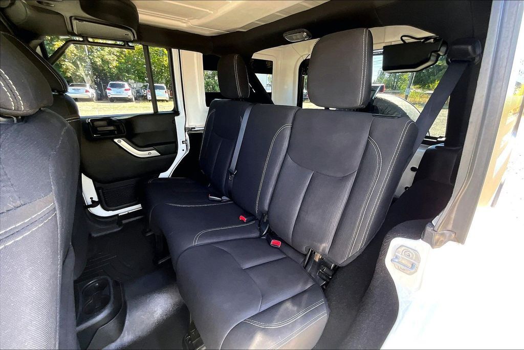 2018 Jeep Wrangler JK Unlimited Sahara OR
