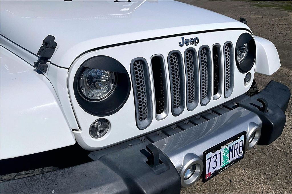 2018 Jeep Wrangler JK Unlimited Sahara OR