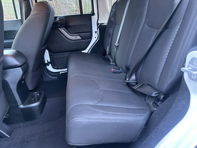 2018 Jeep Wrangler JK Unlimited Sport - LOCAL TRADE IN - FULLY SERVICED Webster MA