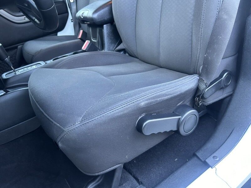 2018 Jeep Wrangler JK Unlimited Sport - LOCAL TRADE IN - FULLY SERVICED Webster MA