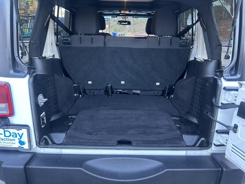 2018 Jeep Wrangler JK Unlimited Sport - LOCAL TRADE IN - FULLY SERVICED Webster MA