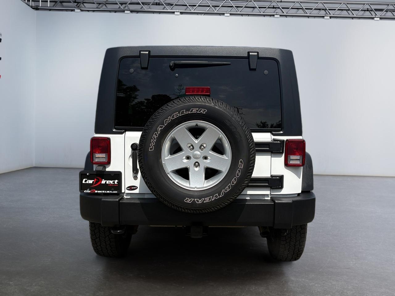 2018 Jeep Wrangler JK Unlimited Sport S, HARD TOP, RUNNING BOARDS, OFF ROAD MODE, REMOTE KEYLESS START, UCONNECT BLUETOOTH, FULL SIZE SPARE TIRE, TOW PACKAGE, LOW MILES, THIS JEEP IS READY TO WRANGLE THE ROAD! Virginia Beach VA