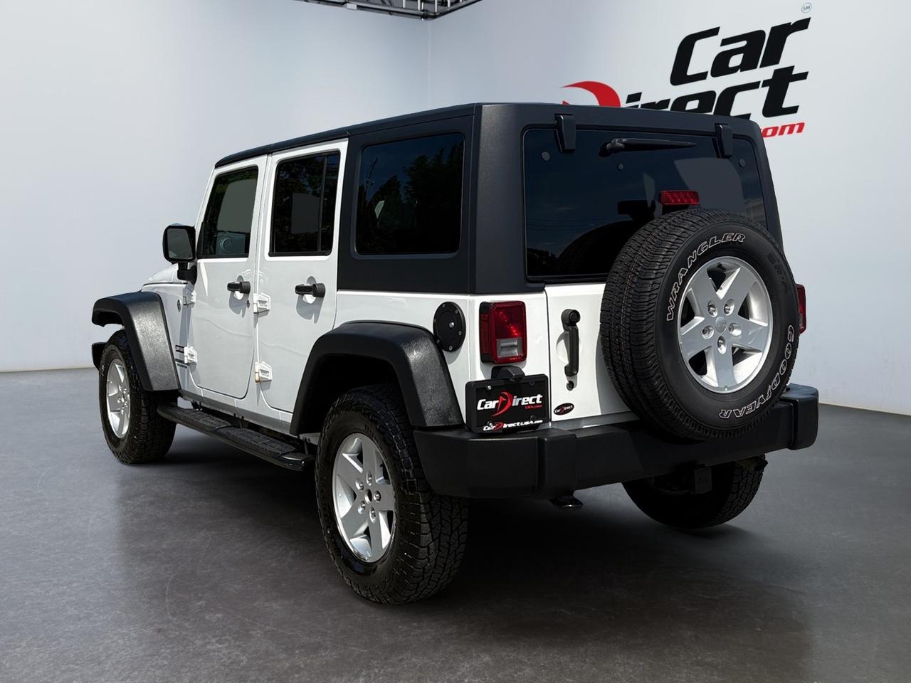 2018 Jeep Wrangler JK Unlimited Sport S, HARD TOP, RUNNING BOARDS, OFF ROAD MODE, REMOTE KEYLESS START, UCONNECT BLUETOOTH, FULL SIZE SPARE TIRE, TOW PACKAGE, LOW MILES, THIS JEEP IS READY TO WRANGLE THE ROAD! Virginia Beach VA