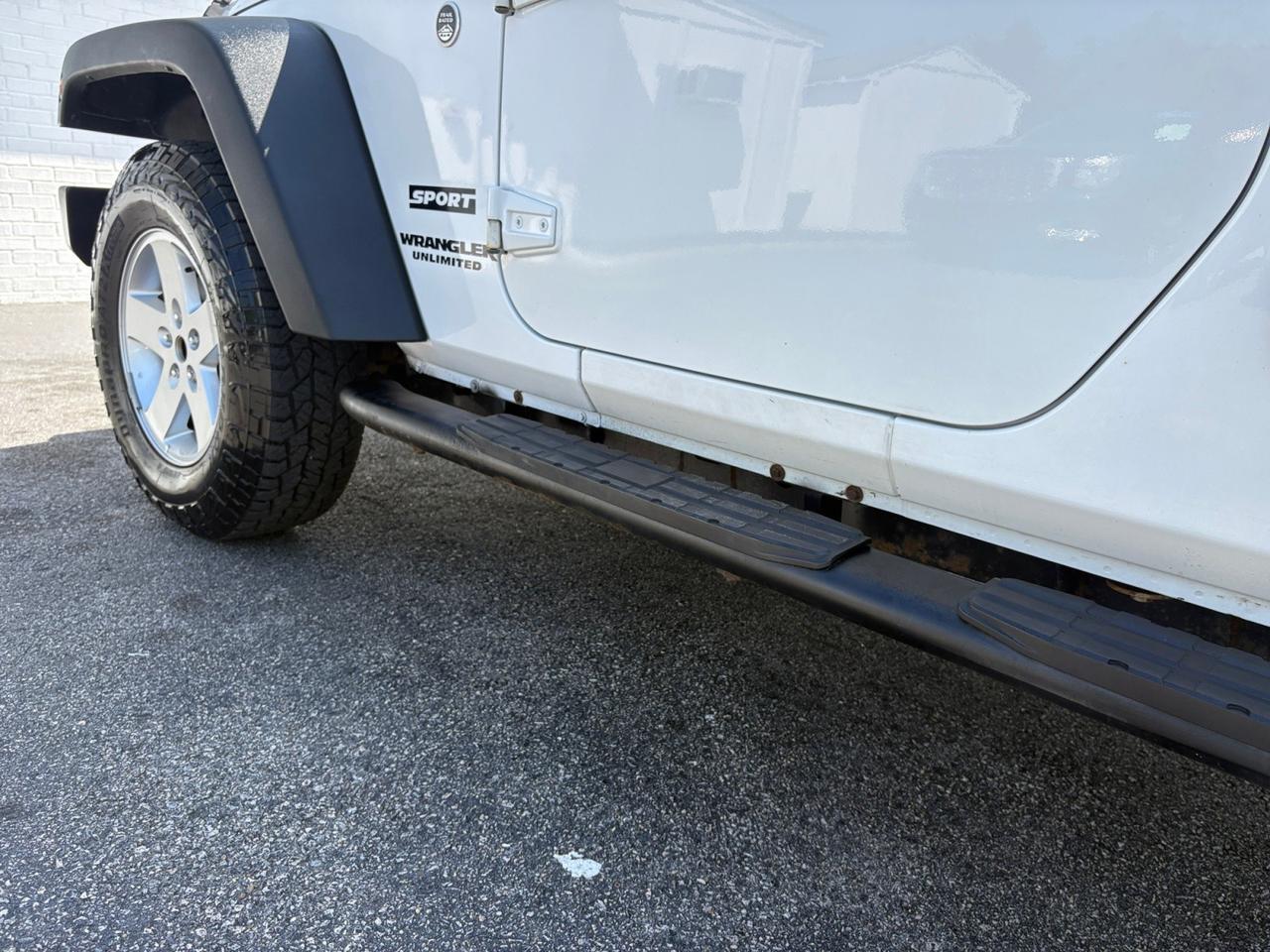 2018 Jeep Wrangler JK Unlimited Sport S, HARD TOP, RUNNING BOARDS, OFF ROAD MODE, REMOTE KEYLESS START, UCONNECT BLUETOOTH, FULL SIZE SPARE TIRE, TOW PACKAGE, LOW MILES, THIS JEEP IS READY TO WRANGLE THE ROAD! Virginia Beach VA