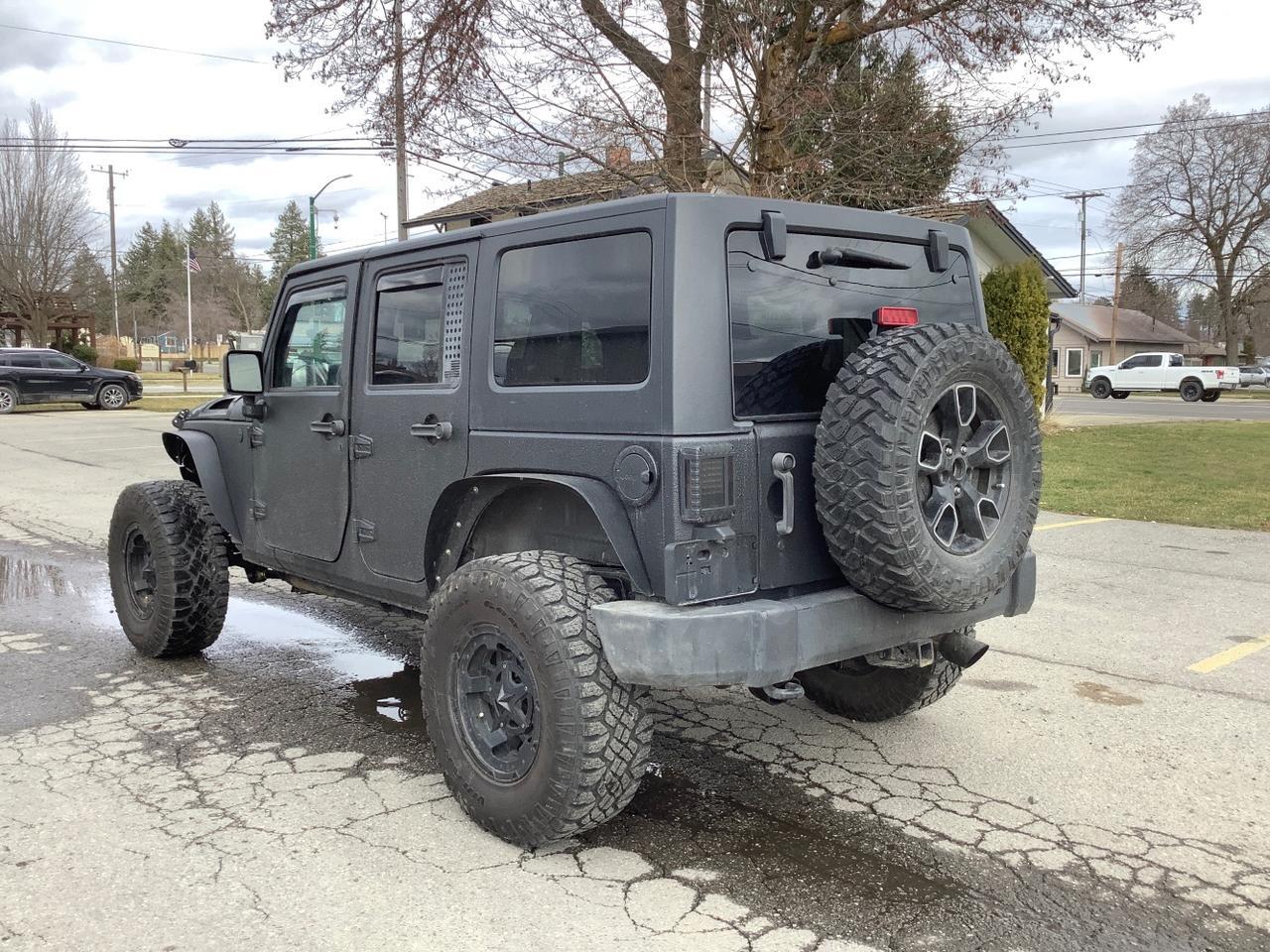 2018 Jeep Wrangler JK Unlimited UNLIMITED SAHARA