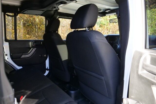 2018 Jeep Wrangler JK Unlimited Willys Wheeler 4X4 / Hard Top! High Point NC