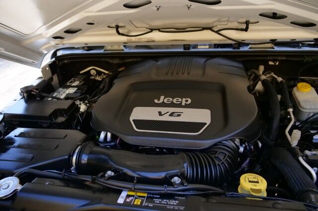 2018 Jeep Wrangler JK Unlimited Willys Wheeler 4X4 / Hard Top! High Point NC