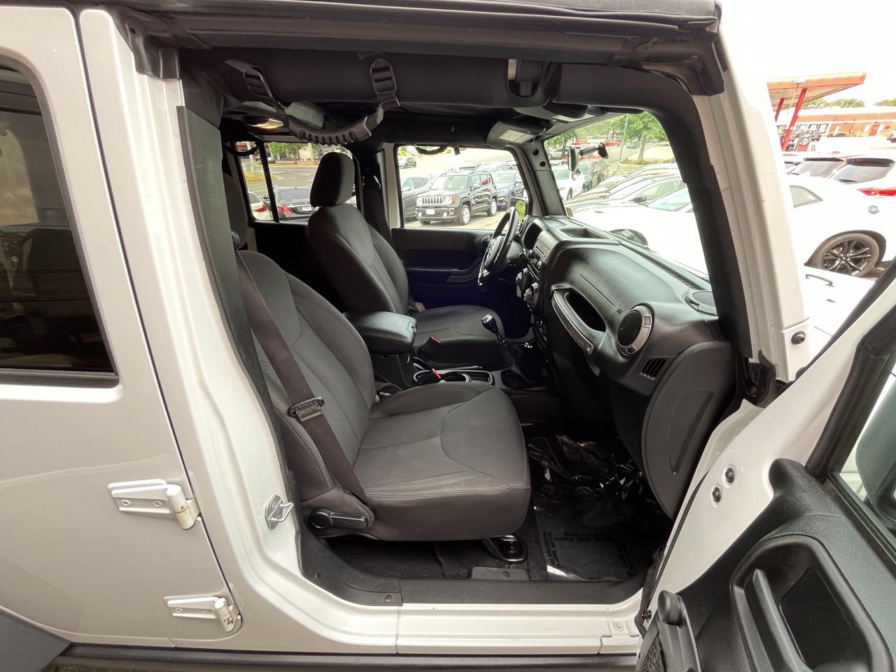 2018 Jeep Wrangler Unlimited Willys Wheeler photo 42