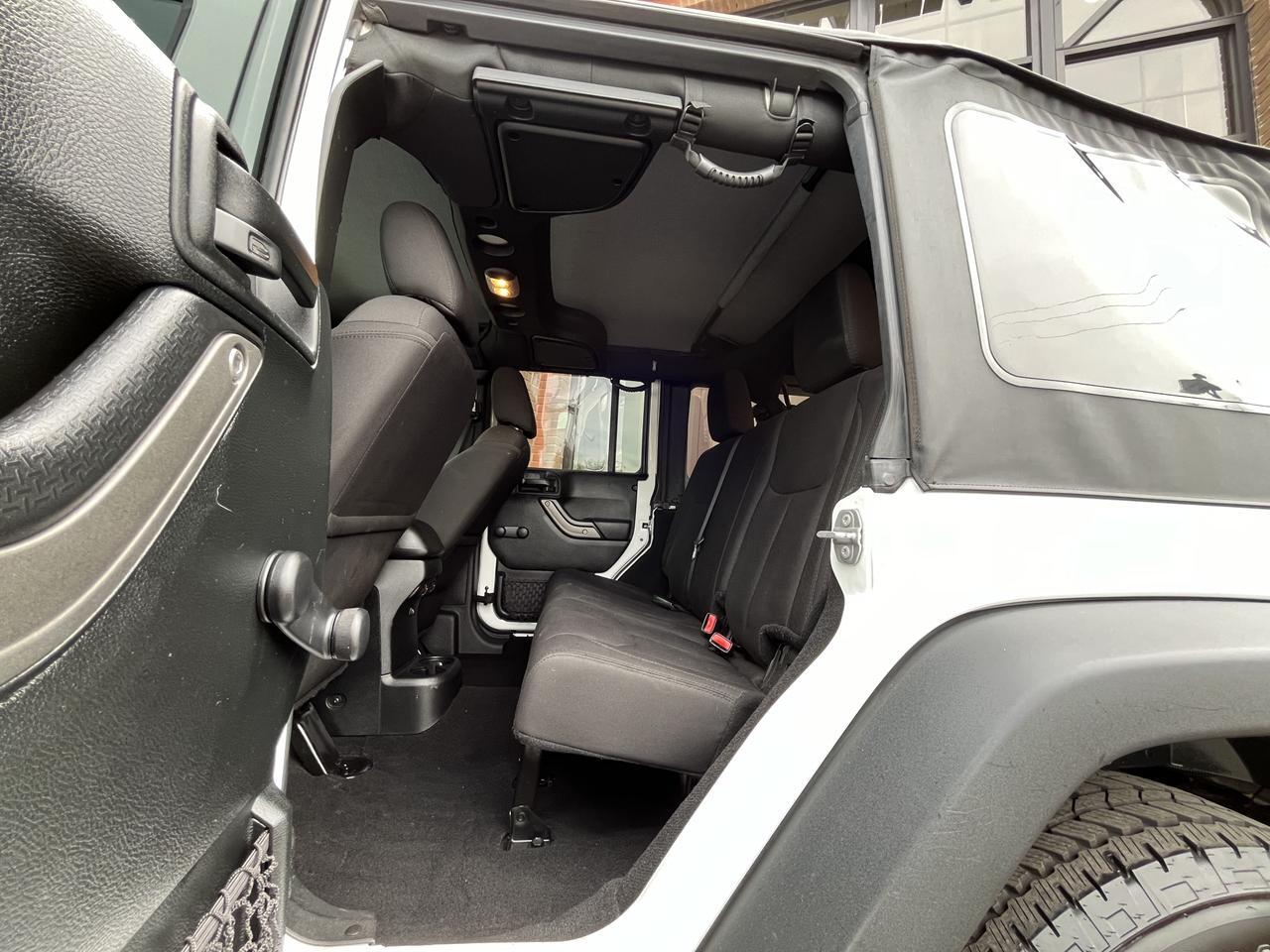 2018 Jeep Wrangler Unlimited Willys Wheeler photo 55