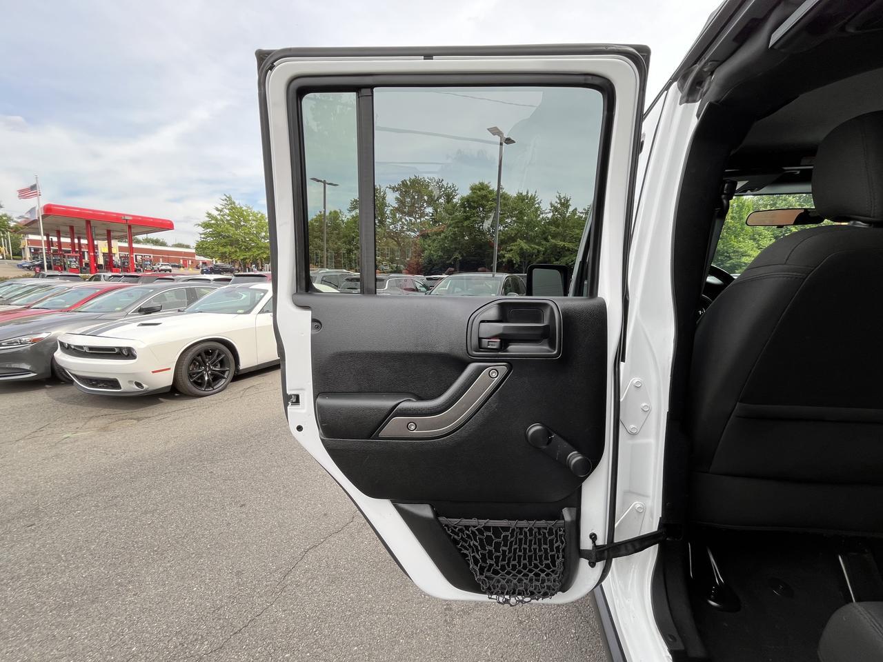 2018 Jeep Wrangler Unlimited Willys Wheeler photo 53