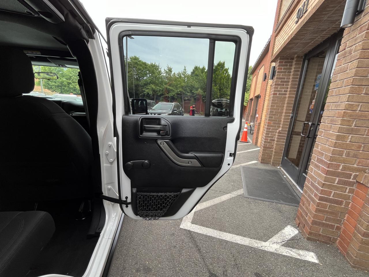 2018 Jeep Wrangler Unlimited Willys Wheeler photo 46
