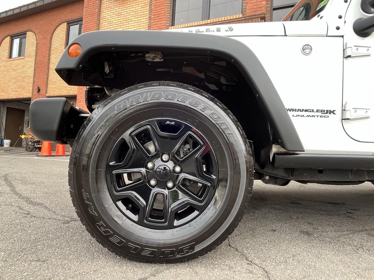 2018 Jeep Wrangler Unlimited Willys Wheeler photo 13