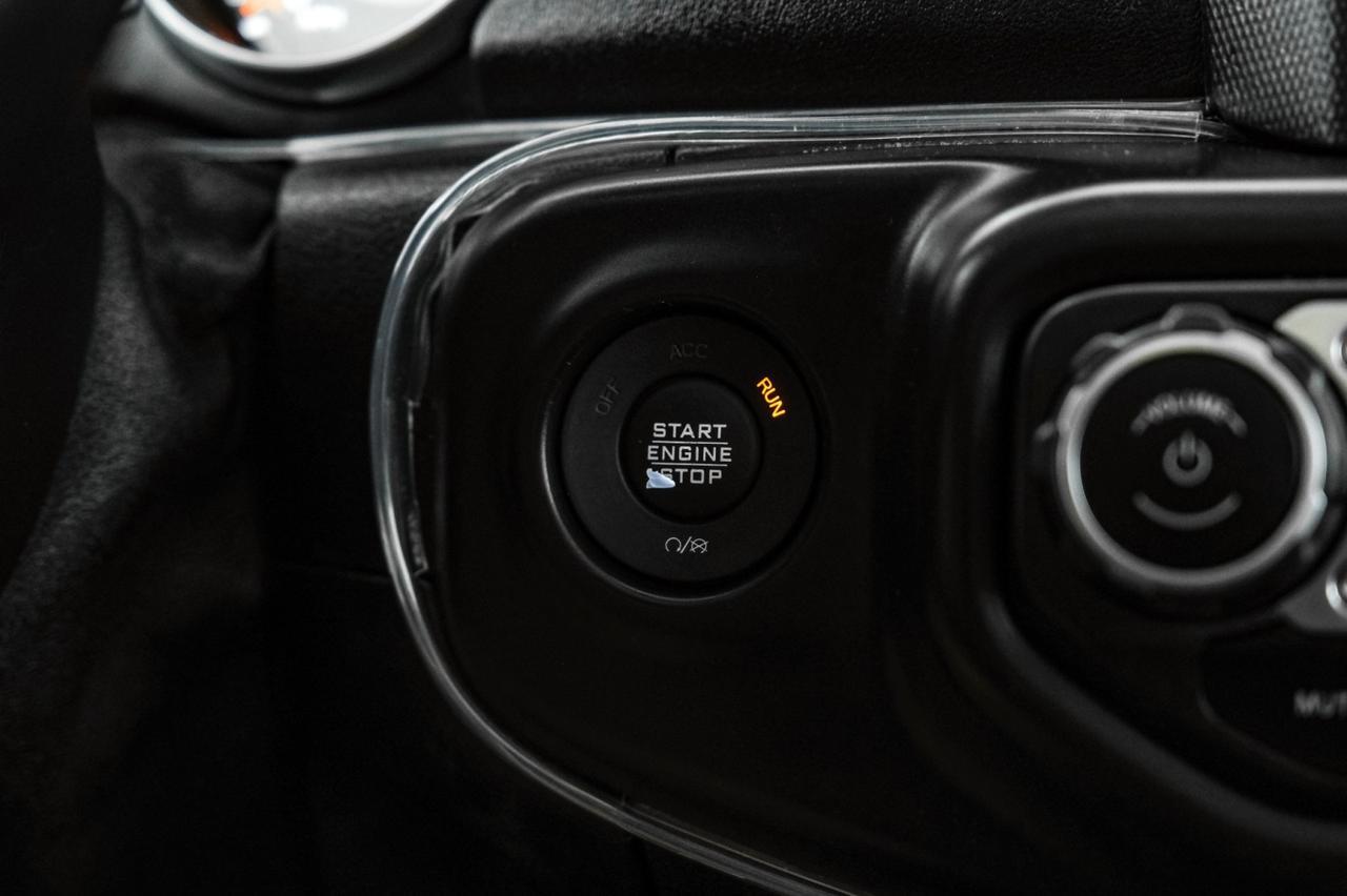 2018 Jeep Wrangler UNLIMITED SAHARA 4WD AUTOMATIC HARD TOP CONVERTIBLE BLIND SPOT N Carrollton TX